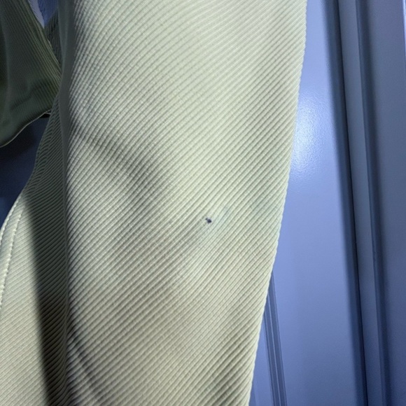 Lululemon Ribbed Wide Sleeve Yellow/Bone Ribbed Pullover-minor mark on sleeve - Picture 6 of 6